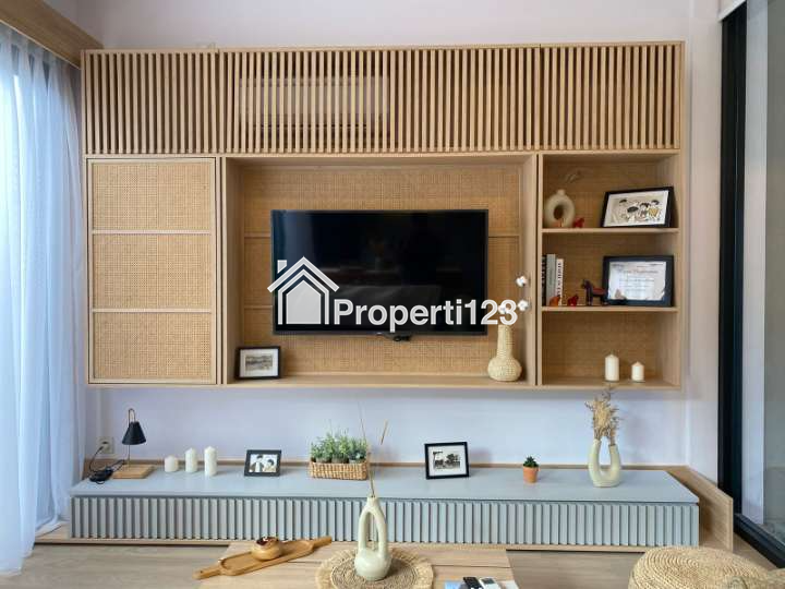 JUAL RUMAH MEGAH 2 LANTAI TYPE LUAS 125/130m2 BELAKANG TRANSMART JOGJA - 5