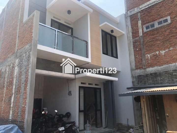 DIJUAL RUMAH SIAP HUNI DEKAT PUSAT PERBELANJAAN DI MALANG - 2