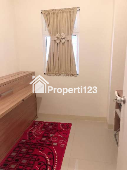 Disewakan bulanan apartement 2 kamar full furnish baru di atas Mall Green Pramuka Square - 3