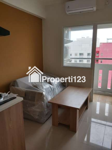 Disewakan bulanan apartement 2 kamar full furnish baru di atas Mall Green Pramuka Square - 8