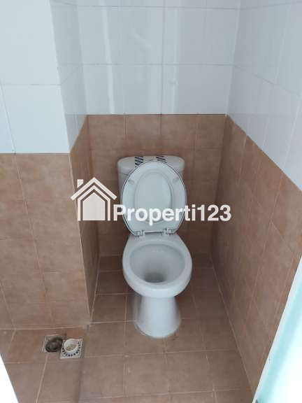 Disewakan bulanan apartement 2 kamar full furnish baru di atas Mall Green Pramuka Square - 4