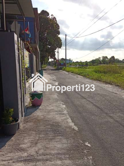 Rumah Cantik di Cupuwatu Dekat Kampus UKRIM View Persawahan 1 Menit Jl  Solo - 2