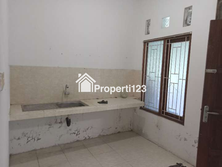 RUMAH SECOND SIAP HUNI HARGA TERJANGKAU DI PURWOMARTANI - 8