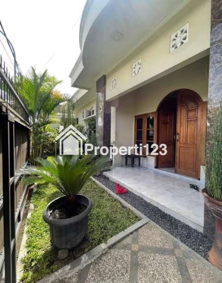 DIJUAL RUMAH SECOND FULLY FURNISHED DEKAT JL IMOGIRI TIMUR - 4