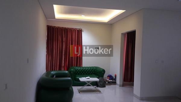 Dijual rumah Modern di kawasan Premium Selatan Jakarta - 4