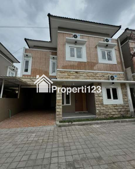 DIJUAL RUMAH MODERN 2 LANTAI SIAP HUNI DI NGAGLIK, DEKAT KAMPUS UII - 2