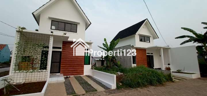 Rumah 2 lantai di mandalajati kota bandung dalam komplek kota bandung - 2
