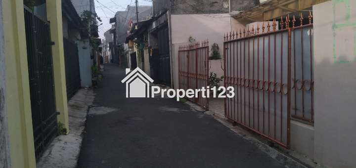 Jual Rumah Lama Lokasi Strategis di Kebon Baru Tebet Jak Sel - 3