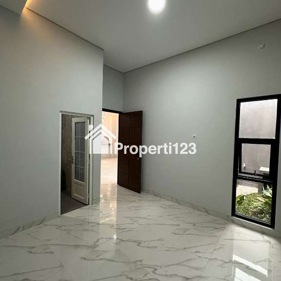 DIJUAL RUMAH MEWAH MODERN KLASIK 2 LANTAI DI MAGUWOHARJO, SLEMAN - 8