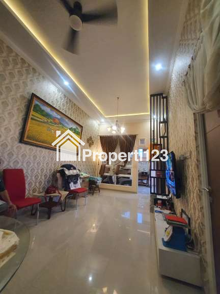 Rumah SIap Huni Ada Tempat Usaha di Pandanwangi Sulfat Malang - 4