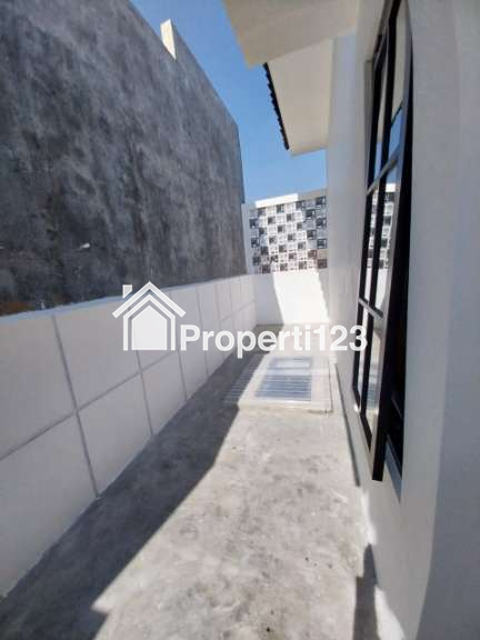 Rumah Baru 2 Lantai Blimbing Kota Malang - 5