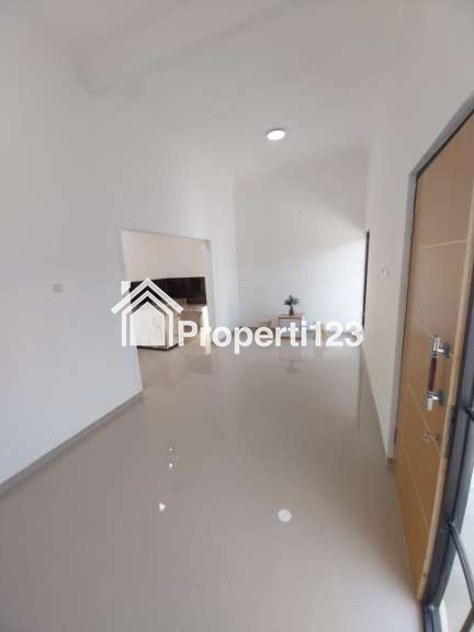 Rumah Baru 2 Lantai Blimbing Kota Malang - 4