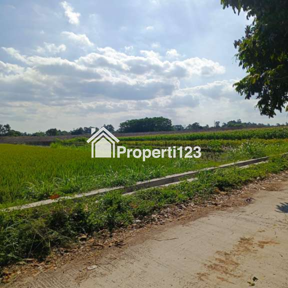 Rumah Pesan Bangun Hook 2 Muka di Kalasan - 5