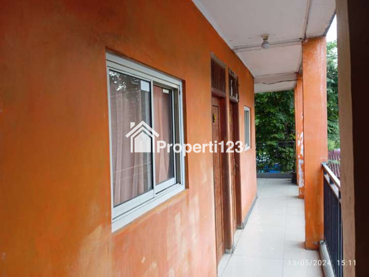Jual Rumah/Kos-Kosan 3 Lantai, 22 pintu Lokasi Strategis Pinggir Jalan Raya Murah - 5