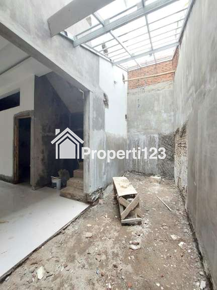 Rumah Baru di Jalan Borobudur Kota Malang - 6