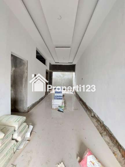 Rumah Baru di Jalan Borobudur Kota Malang - 8