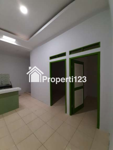 RUMAH BARU MINIMALIS MODEREN SIAP HUNI DEKAT JAKARTA - 4