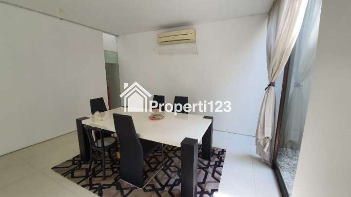 Rumah Graha Family Bangunan Minimalis 2 Lantai Lokasi Strategis - 9