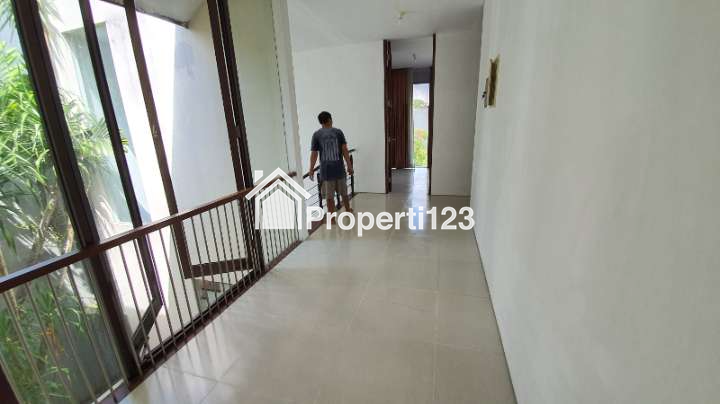 Rumah Graha Family Bangunan Minimalis 2 Lantai Lokasi Strategis - 5