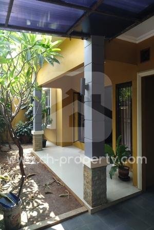 Rumah Nyaman Lokasi Kebon Jeruk Jakarta-Barat - 2