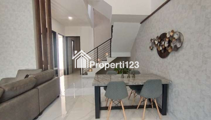 Dijual rumah baru 2 lantai bagus di Imperial Gading, Kelapa Gading - 4