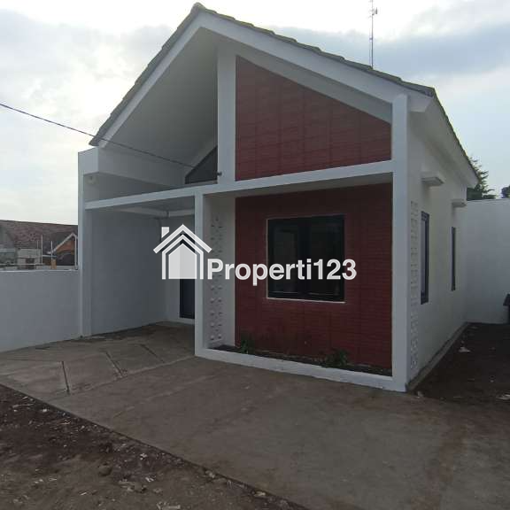 Rumah Pesan Bangun Bonus Kanopi di Kalasan - 2
