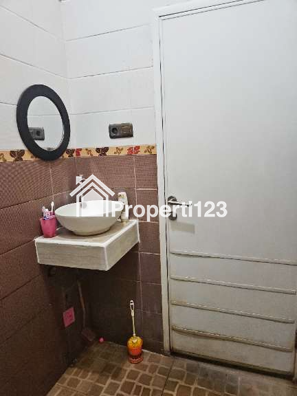 Disewakan Rumah Full Furnish, 2 Kamar Tidur & 2 kamar mandi di Bukit Nusa Indah Ciputat Tangsel - 9