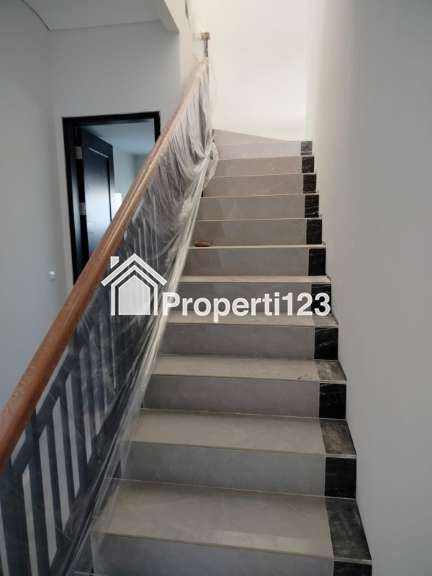 Rumah Baru 2 Lantai Sawojajar 1 Kota Malang - 8