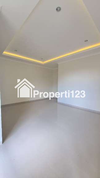 Rumah Minimalis Hook Sutorejo Prima Baru Gress Siap Huni Lokasi Strategis - 3