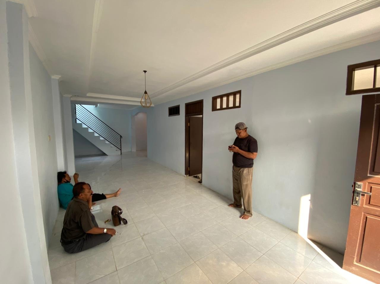 Dijual Rumah Full Renovasi 2,5 Lantai Dekat Binus Anggrek Kebon Jeruk - 4