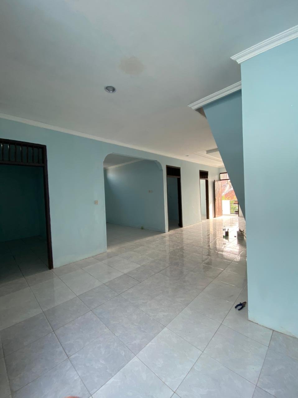 Dijual Rumah Full Renovasi 2,5 Lantai Dekat Binus Anggrek Kebon Jeruk - 10