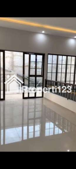 Rumah Baru 2 Lantai Siap Huni Poros  Jalan Kembar Sawojajar - 16