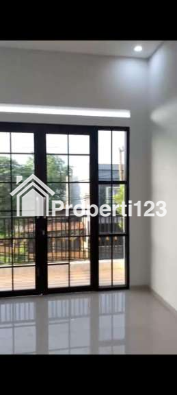 Rumah Baru 2 Lantai Siap Huni Poros  Jalan Kembar Sawojajar - 11