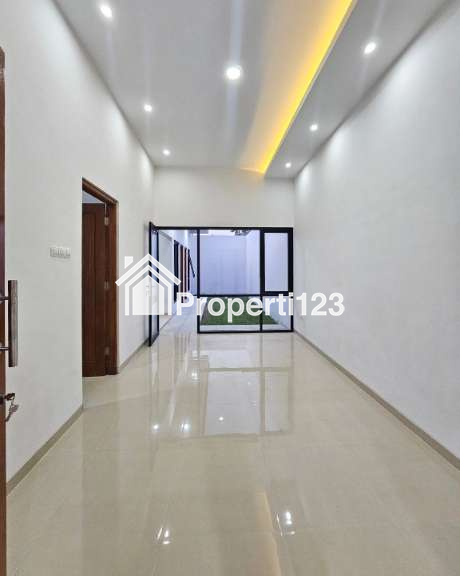 DIJUAL RUMAH MODERN SIAP HUNI, 7 MENIT DARI LOTTE MART DI KALASAN - 4