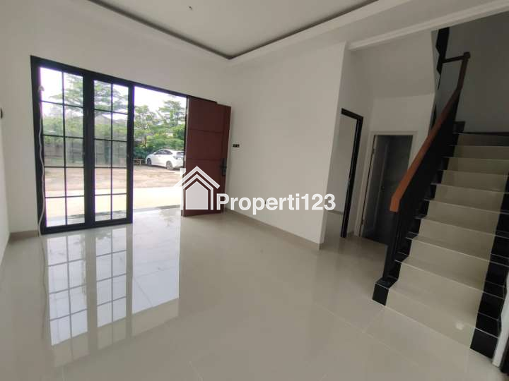 Dipasarkan Rumah Premium 2 Lantai Siap Huni - 2