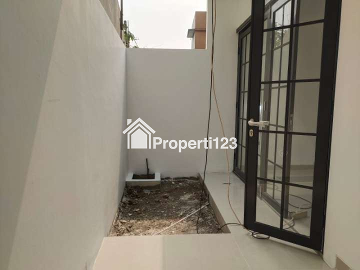 Dipasarkan Rumah Premium 2 Lantai Siap Huni - 5