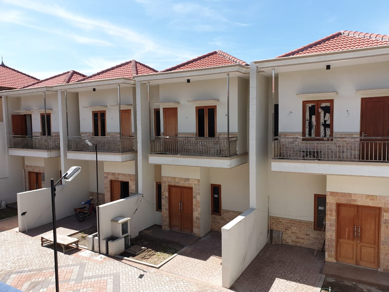 Jual Cepat Rumah Gress 2 Lantai Sidosermo Sby - 1