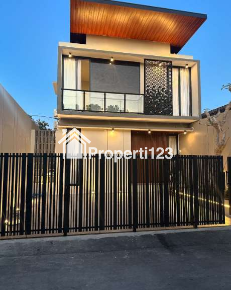 RUMAH KEKINIAN DESIGN KONTEMPORER FULL FURNISHED DI PURWOMARTANI, SLEMAN - 2