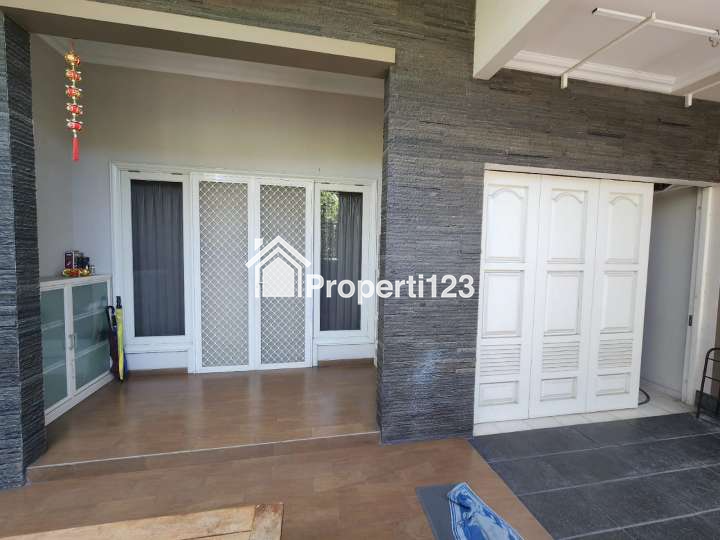 Rumah 2 Lantai Graha Tirta Waru Sidoarjo Siap Huni SEMI FURNISH - 2