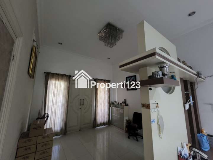 Rumah 2 Lantai Graha Tirta Waru Sidoarjo Siap Huni SEMI FURNISH - 4