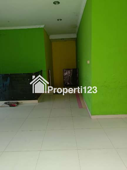 Rumah 2 Lantai Bagus Unfurnished Sertifikat Hak Milik di Binong Permai - 11