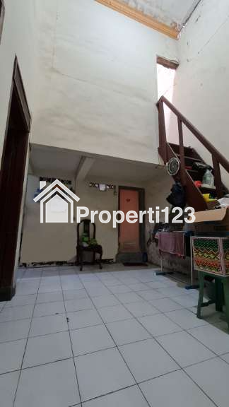 Rumah Dijual Semolowaru Elok Surabaya - 9