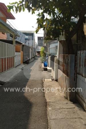 Rumah Lokasi Strategis di Tanjung Duren Jakarta-Barat - 3
