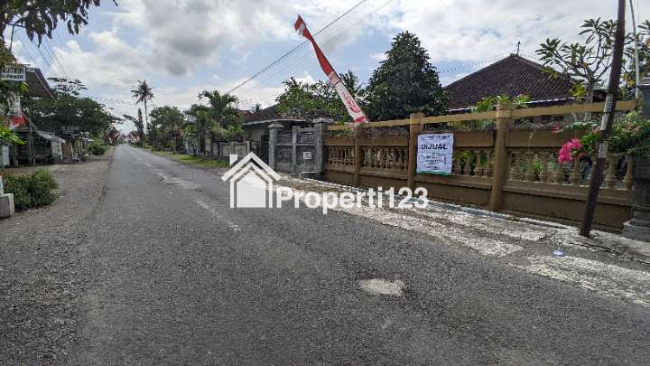 (BWI A.404) Dijual Rumah Di Jl. KH. Mahfud Desa Sukonatar Kec. Srono Kab. Banyuwangi - 2