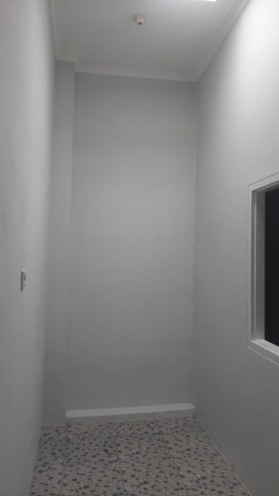 Rumah biru laut pintu samping bekasi - 5
