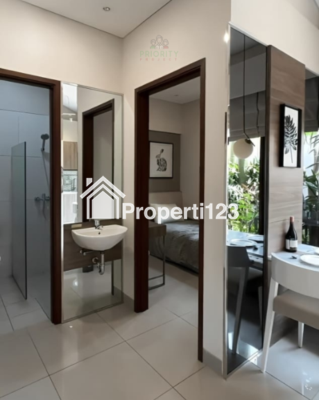 Rumah Mewah Minimalis di Podomoro Park - 6
