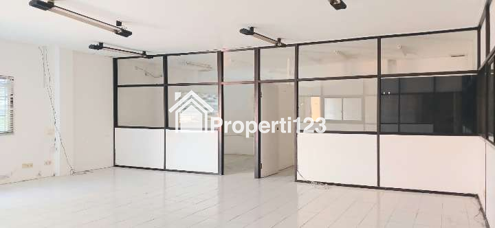 Disewakan Gudang 650 m2 area Kerobokan Kuta Utara Badung Bali - 3