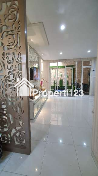 (id - 481) : dijual Rumah : mossed bay, grand island , Pakuwon city. SHM - 2