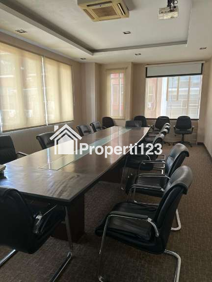 Dijual Gedung Kantor Terawat Siap Pakai Full Furnish dekat Mampang , Kemang , Jakarta Selatan - 5