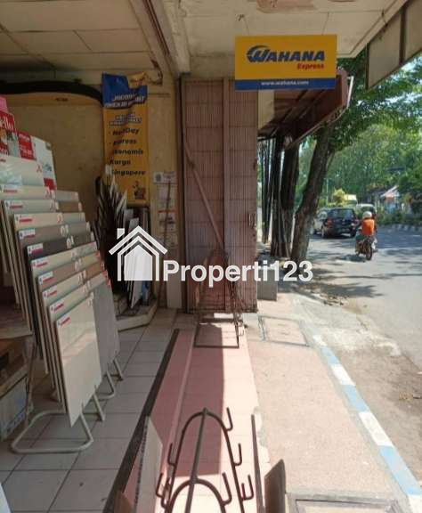 COCOK BUAT USAHA Ruko 1 Lantai Nol Jalan Raya Panglima Sudirman Kota Probolinggo - 2